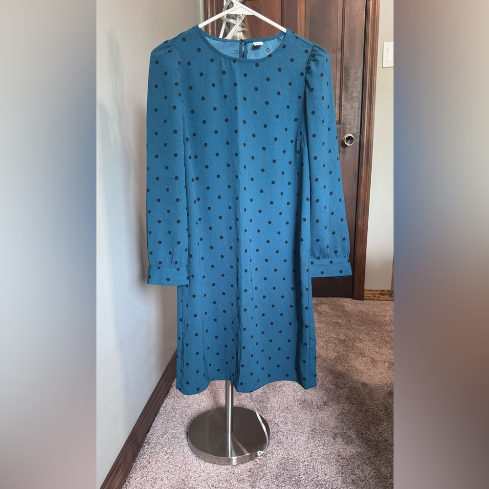 Old navy dress never used.